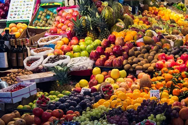 fruits et légumes dans un marché